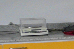 紙與紙板定量測定儀